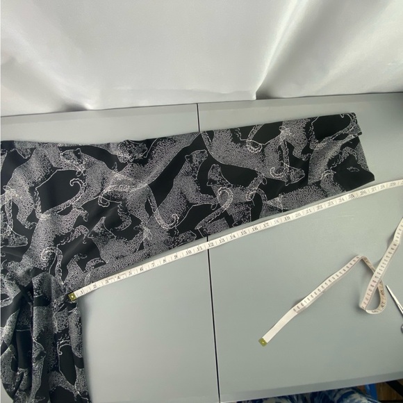 The Limited leopard cat black & white print wide leg pant, M - Picture 13 of 15